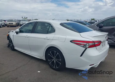 2018 Toyota Camry Se z USA, uszkodzony, nr VIN 4T1B11HK1JU516472